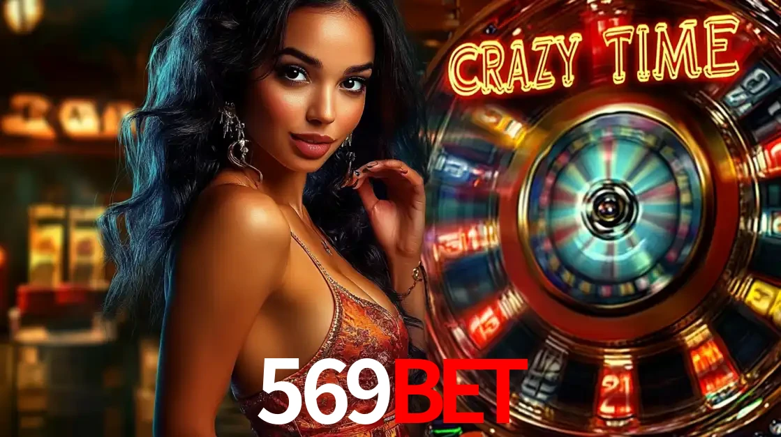 Mulher elegante ao lado da vibrante roda da fortuna do jogo de cassino ao vivo Crazy Time, um dos game shows mais populares e cheios de prêmios do 569BET.